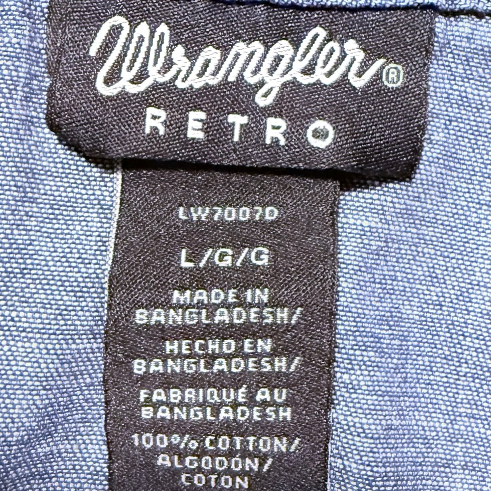 Wrangler Retro Denim Shirt Western Accents Pearl Snaps Excellent Used Condition - Picture 5 of 5
